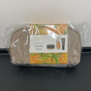 New INIKA Holiday Glow Set with Makeup Pouch Liquid Glow Bronzer Primer